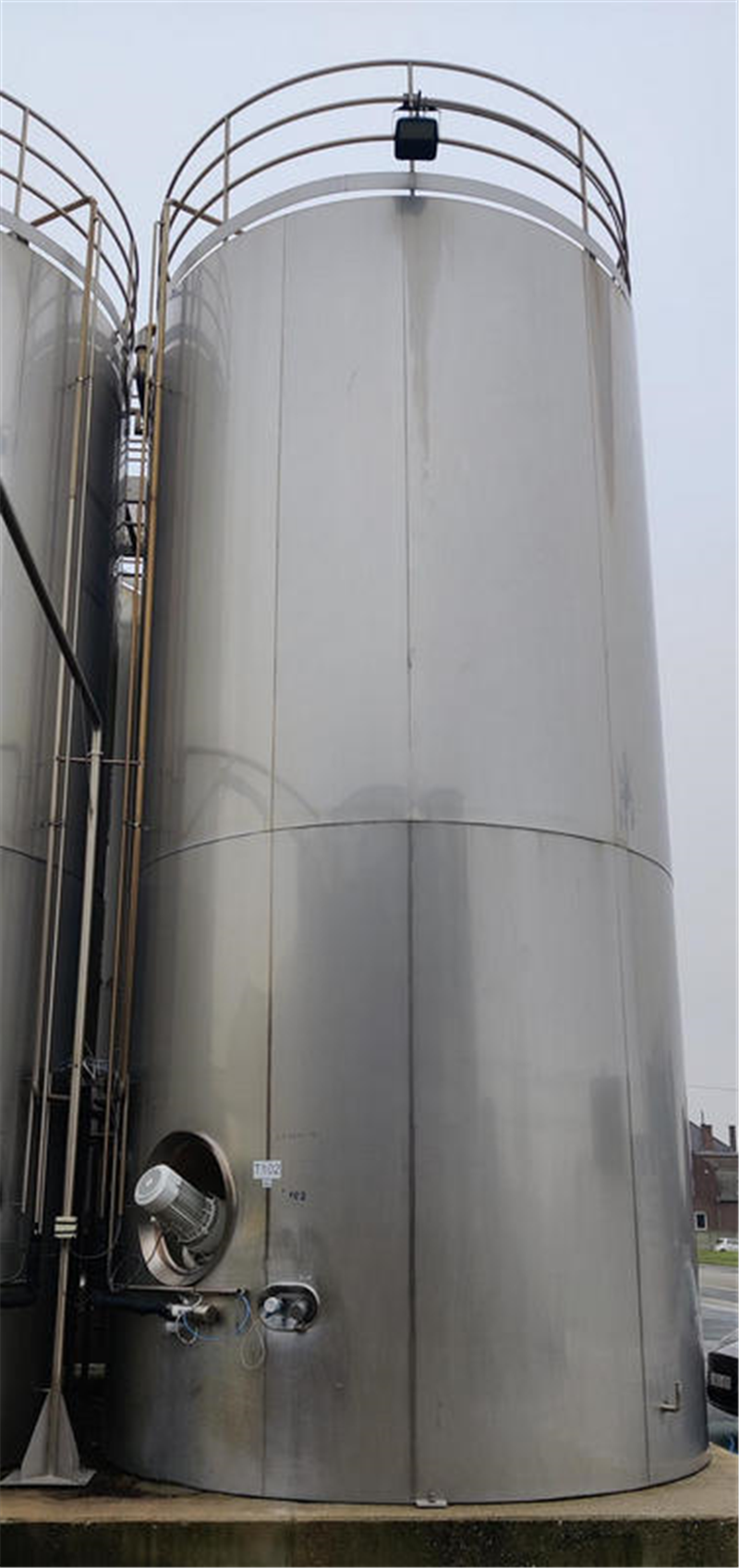 03.46.OL.15 - Gebrauchte mischbehälter