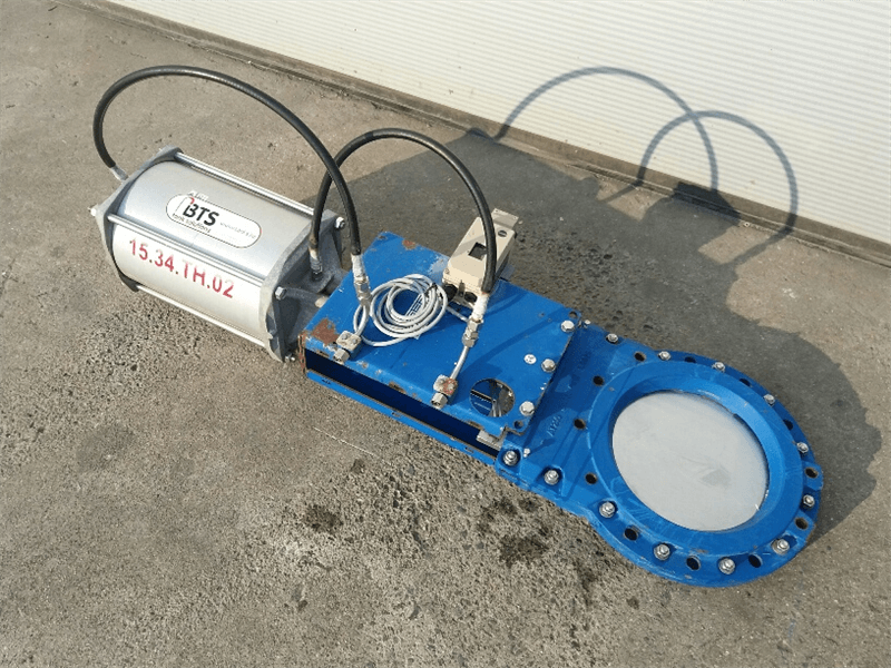 pneumatic guillotine valve DN300 (12inch), brand: GEFA